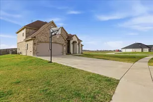 2400 Diamond D Dr, Beaumont, TX 77713 - Photo 42