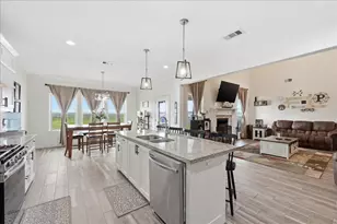 2400 Diamond D Dr, Beaumont, TX 77713 - Photo 16