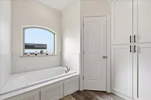 2400 Diamond D Dr, Beaumont, TX 77713 - Photo 24