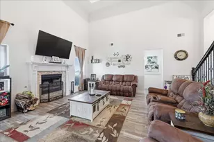 2400 Diamond D Dr, Beaumont, TX 77713 - Photo 10