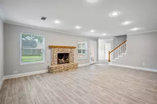 7607 Wycomb Ln, Houston, TX 77070 - Photo 10