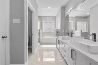 1210 W 17th Street #E, Houston, TX 77008 - Photo 22