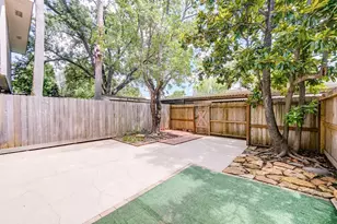 7965 Kendalia Dr, Houston, TX 77036 - Photo 4