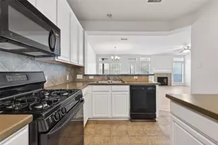 18 W Greenhill Terrace Pl, The Woodlands, TX 77382 - Photo 18