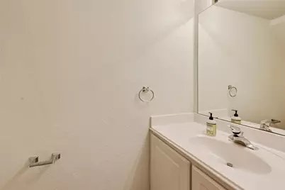 18 W Greenhill Terrace Place, The Woodlands, TX 77382 - Photo 6