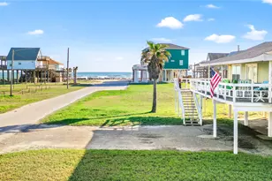 12911 Jolly Roger Dr, Freeport, TX 77541 - Photo 2