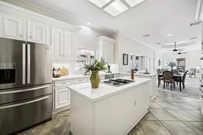 5810 Beacon Falls Drive, Kingwood, TX 77345 - Photo 10