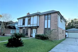 15414 Woodhorn Dr, Houston, TX 77062 - Photo 2