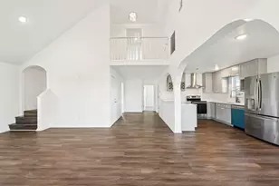 6935 W Holiday St, Hitchcock, TX 77563 - Photo 2