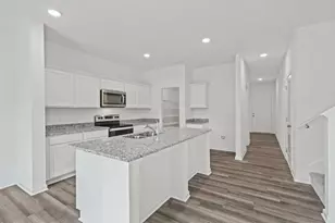 31038 Gayle Prairie Oaks St, Waller, TX 77484 - Photo 6