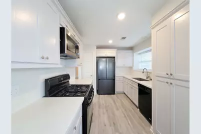 3610 Honey Creek Drive, Sugar Land, TX 77478 - Photo 20