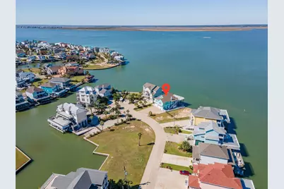 1640 Windsong Way, Tiki Island, TX 77554 - Photo 4