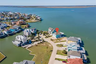 1640 Windsong Way, Tiki Island, TX 77554 - Photo 4