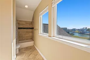 1640 Windsong Way, Tiki Island, TX 77554 - Photo 28
