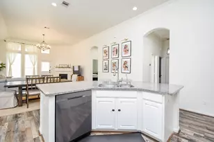 9311 Gilbert Hollow Dr, Rosenberg, TX 77469 - Photo 12