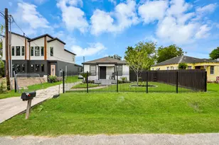 7913 Henson St, Houston, TX 77028 - Photo 2