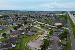 15210 Victoria, Baytown, TX 77523 - Photo 44