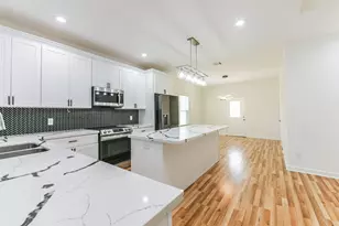 4830 Burma Rd, Houston, TX 77033 - Photo 10