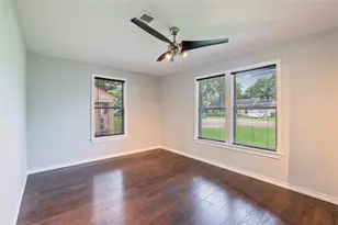 423 Elmo St, La Marque, TX 77568 - Photo 16