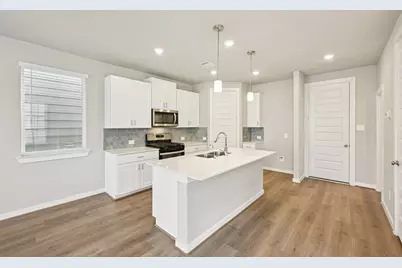 3223 Quiet Sunset Drive, Houston, TX 77080 - Photo 2