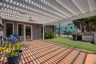 2128 59th St, Galveston, TX 77551 - Photo 44