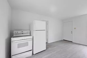 806 E Emily Ave, Wharton, TX 77488 - Photo 2