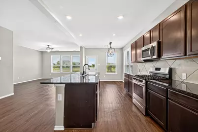 7518 Keys Creek Court, Richmond, TX 77469 - Photo 14