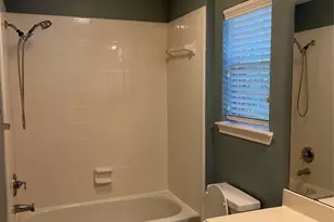 66 Driftoak Cir, The Woodlands, TX 77381 - Photo 32