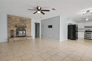 4210 Cork Ln, Deer Park, TX 77536 - Photo 6
