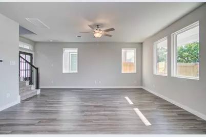 3112 Valley Peak Drive, Houston, TX 77063 - Photo 4