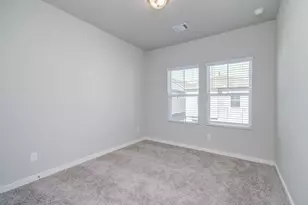 3112 Valley Peak Dr, Houston, TX 77063 - Photo 16