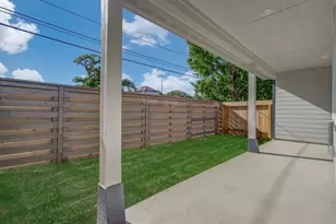 3112 Valley Peak Dr, Houston, TX 77063 - Photo 20