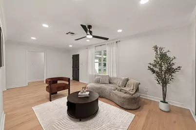 10966 Shadow Wood Dr, Houston, TX 77043 - Photo 8