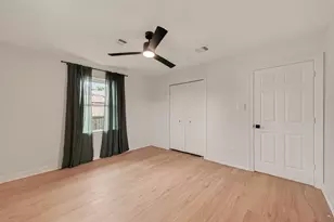 10966 Shadow Wood Dr, Houston, TX 77043 - Photo 16