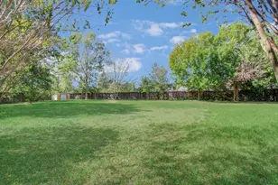10003 Briarpark Trail Ln, Houston, TX 77064 - Photo 32