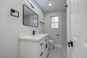 13221 Candlewick St, Houston, TX 77015 - Photo 18