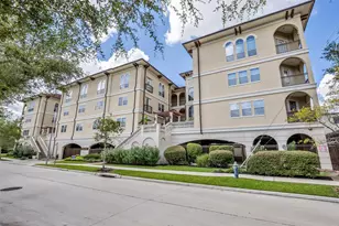 7134 Mapleridge St, Houston, TX 77081 - Photo 2