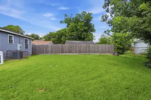 3517 Sparrow St, Houston, TX 77051 - Photo 48
