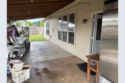 702 Hollyhock Drive, Stafford, TX 77477 - Photo 24