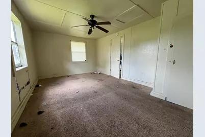 407/405 N Kleas, Edna, TX 77957 - Photo 6