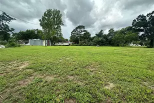 407/405 N Kleas, Edna, TX 77957 - Photo 18