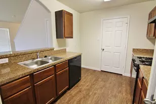 8926 Santo Domingo, Houston, TX 77017 - Photo 2