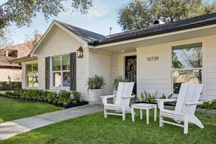 10739 Longmont Dr, Houston, TX 77042 - Photo 2