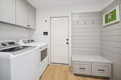 10739 Longmont Drive, Houston, TX 77042 - Photo 26