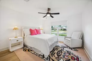 10739 Longmont Dr, Houston, TX 77042 - Photo 22