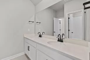 3906 Sterling Springs Ln, League City, TX 77573 - Photo 24