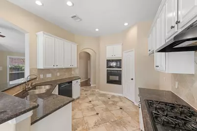 6803 Rhodes Court, Missouri City, TX 77459 - Photo 4