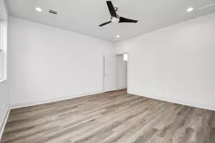 4407 Abaco Ln, Houston, TX 77045 - Photo 16
