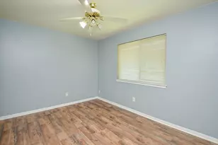 4521 W Columbary Dr, Rosenberg, TX 77471 - Photo 14