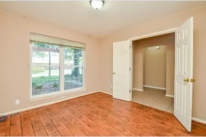 4521 W Columbary Drive, Rosenberg, TX 77471 - Photo 2